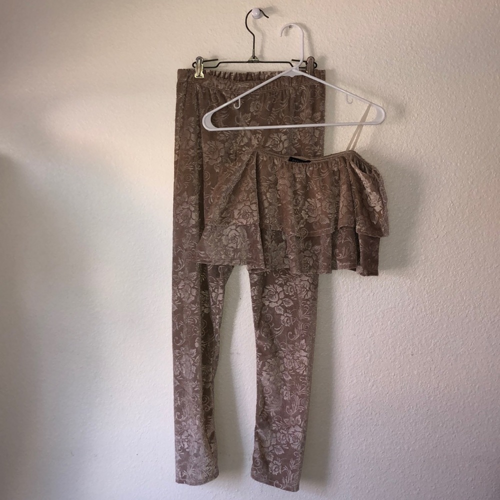 Two piece outfit crop top